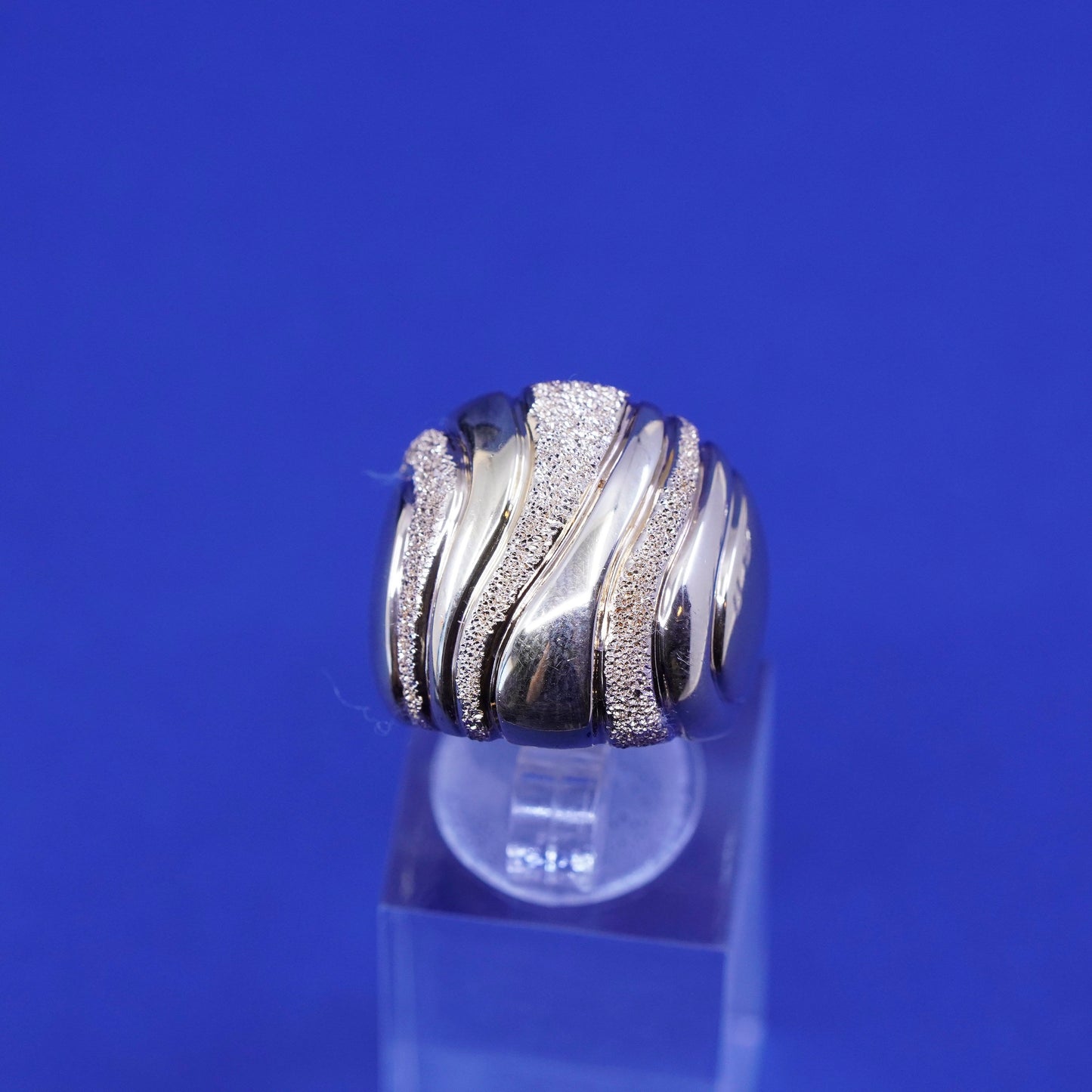 Size 6, Itaor Italy vermeil gold sterling 925 silver ring glittering band