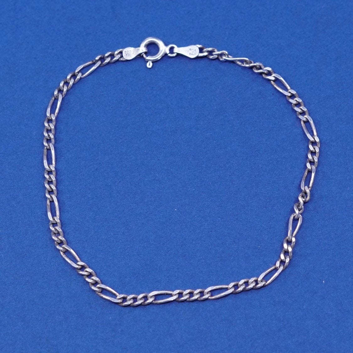 7.75", 3mm, vtg Sterling silver figaro bracelet, solid chain, stamped 925 Italy