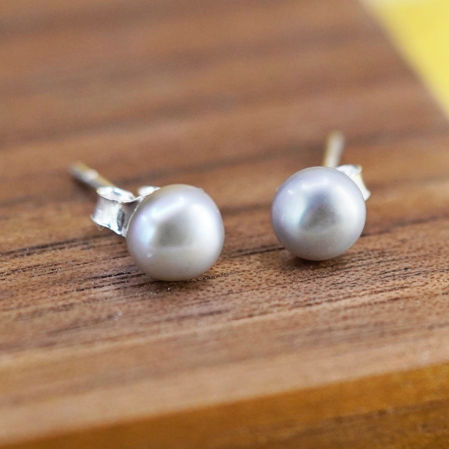 Vintage Sterling silver handmade earrings, 925 gray pearl studs