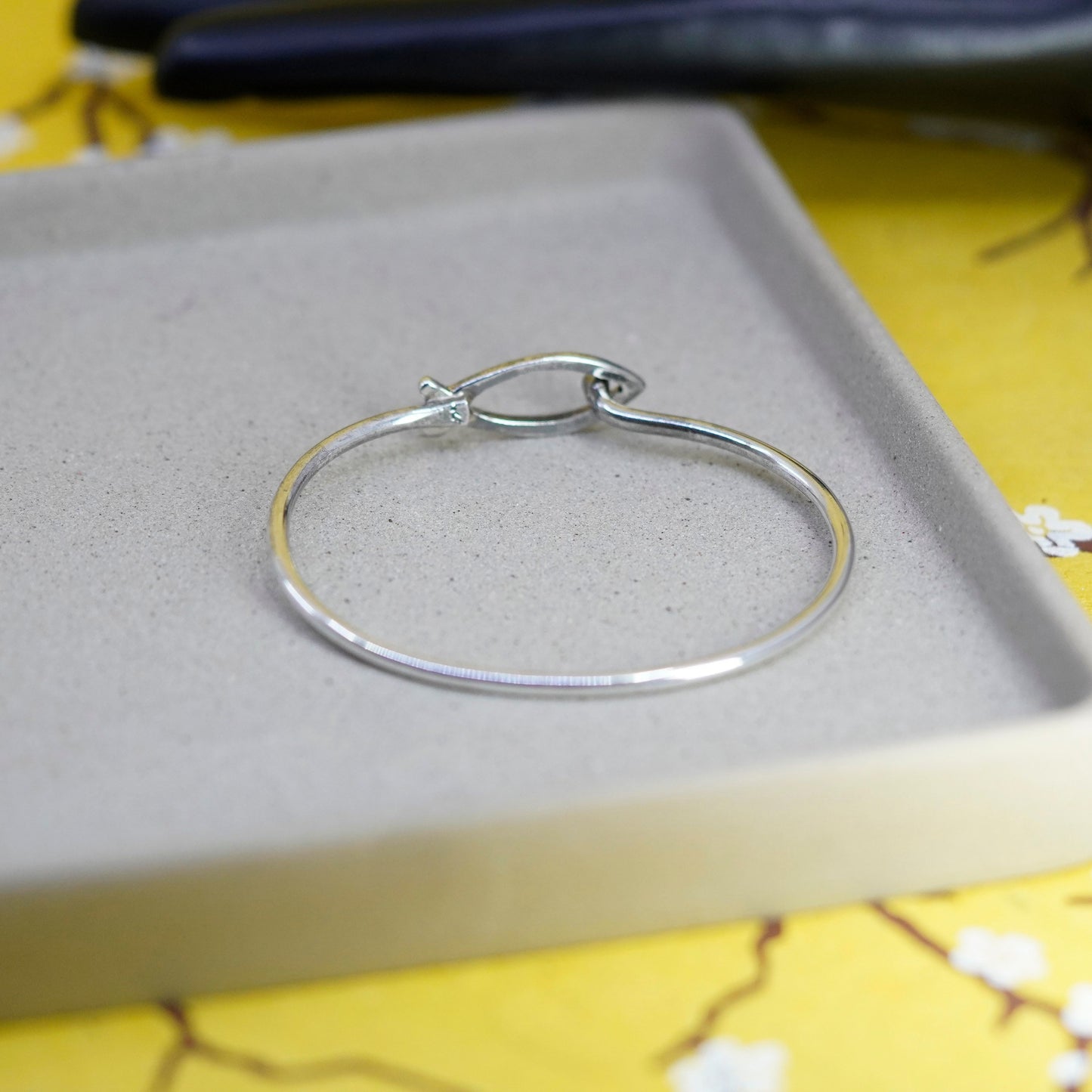 7.25”, vintage Sterling 925 Silver handmade Bangle, 925 fish hinged bangle