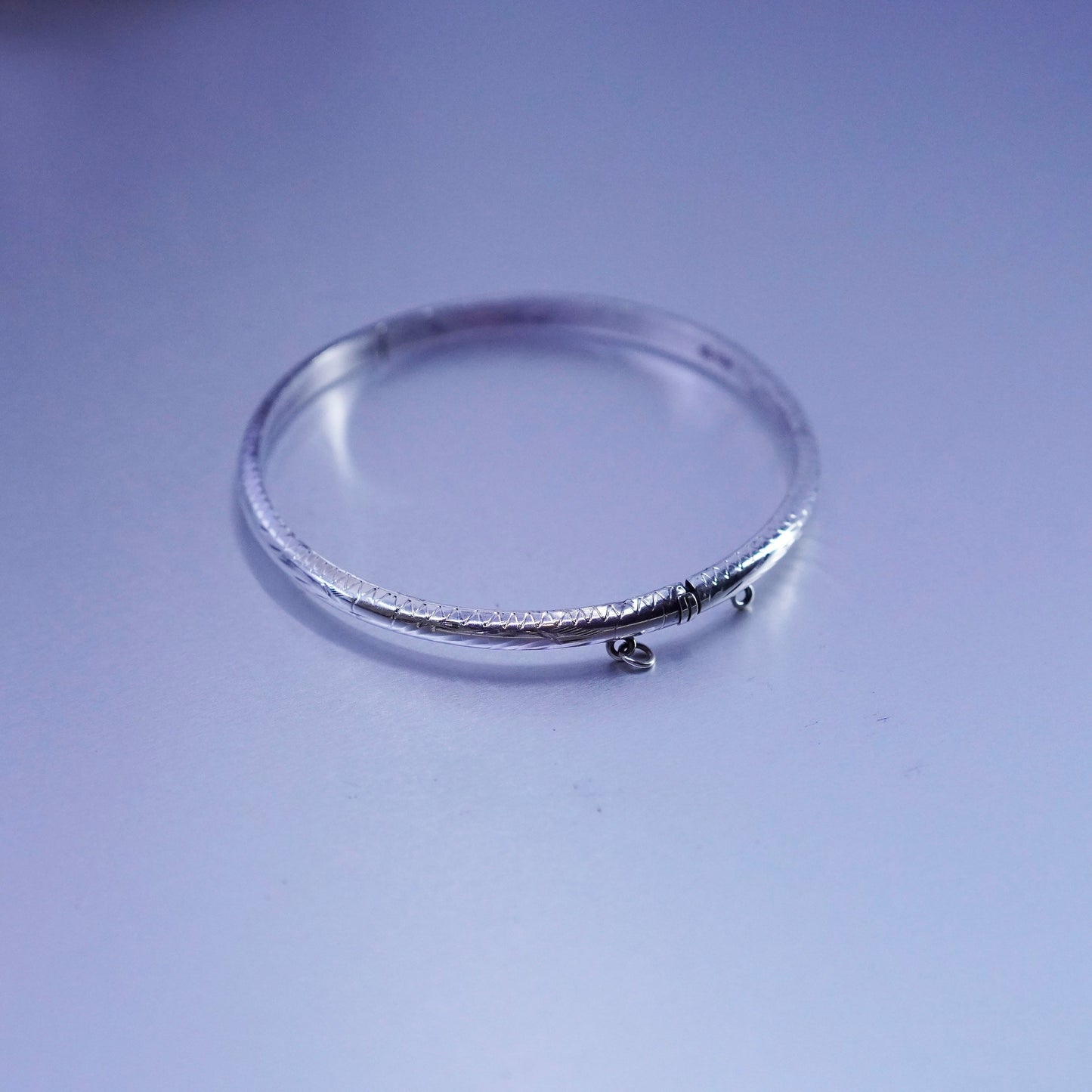 7.5”, Vintage Sterling 925 silver handmade bracelet, textured hinged bangle