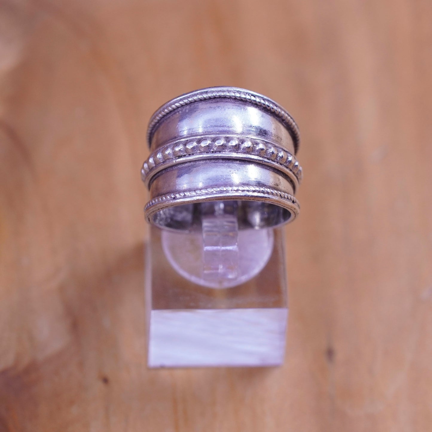 Size 8, vintage Sterling silver handmade ring, 925 band with rope cable around