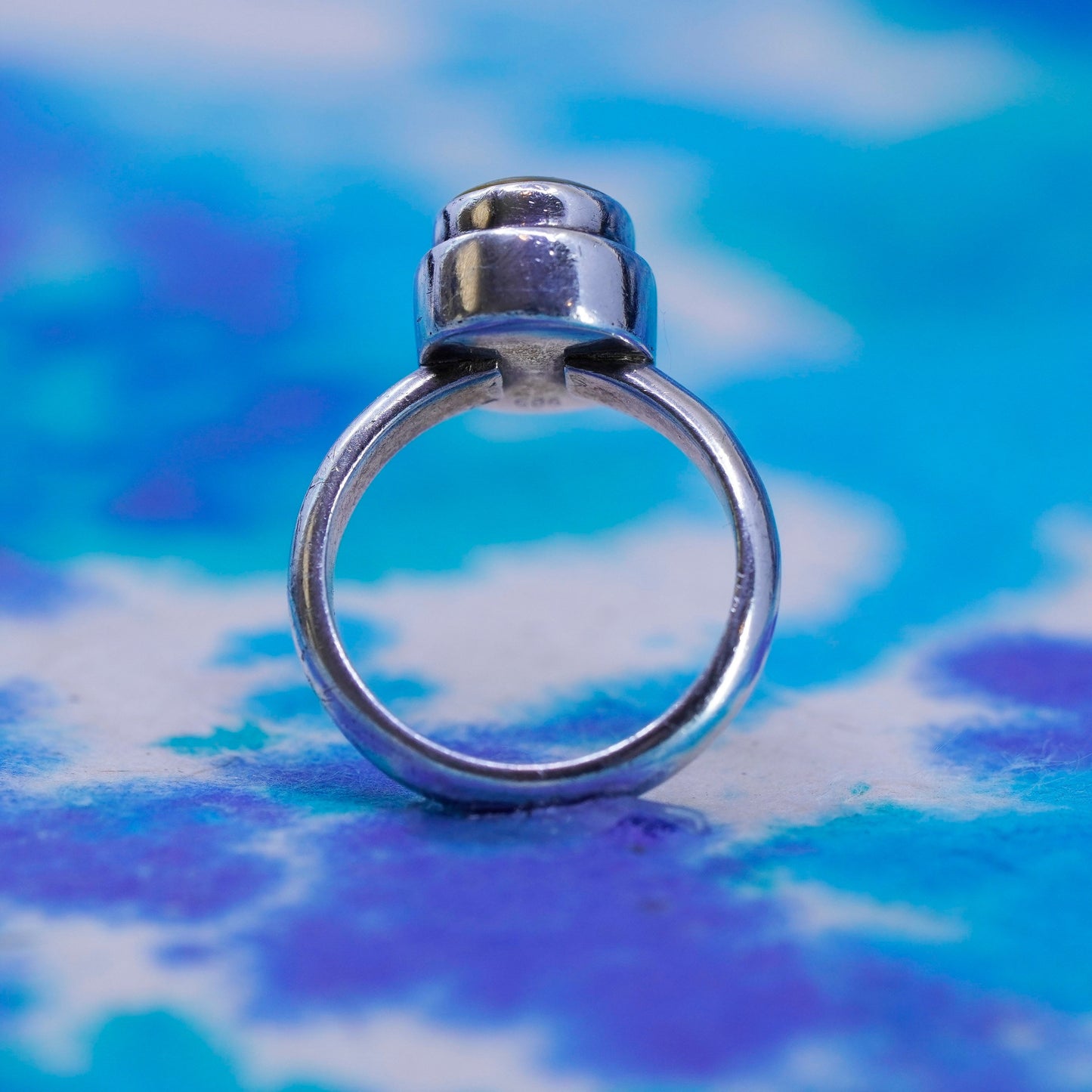 Size 5, vintage sterling 925 silver handmade ring with gold mother of pearl