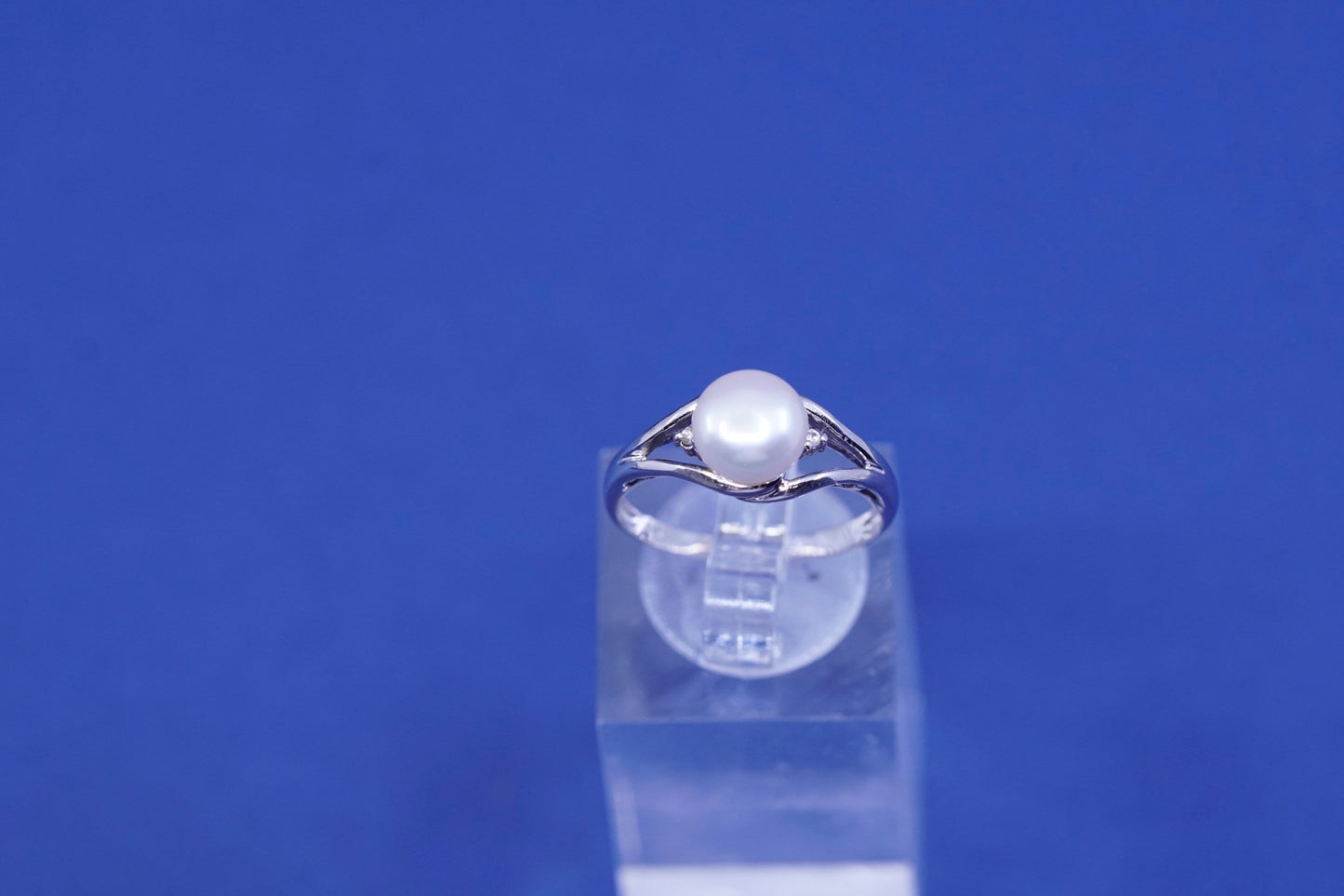 Size 7.25, vintage sterling 925 silver statement ring with pearl and diamond