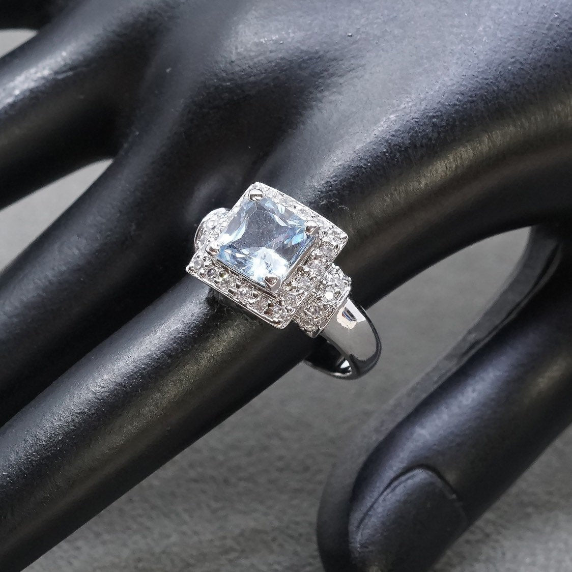 sz 9, vtg Sterling silver engagement ring, 925 w/ blue topaz and cz