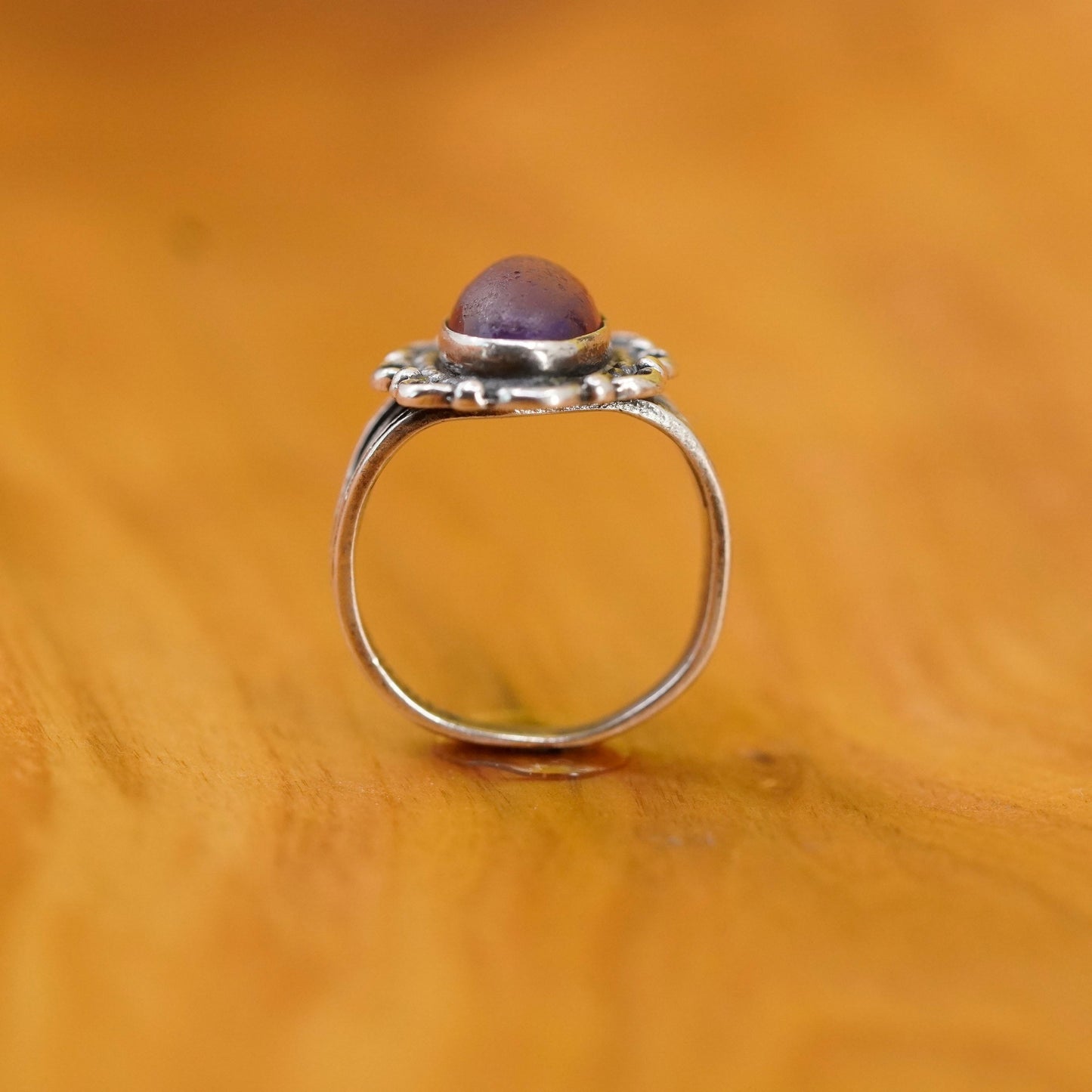 Size 5.5, Sterling 925 silver ring, Native American, Navajo dragon breath glass