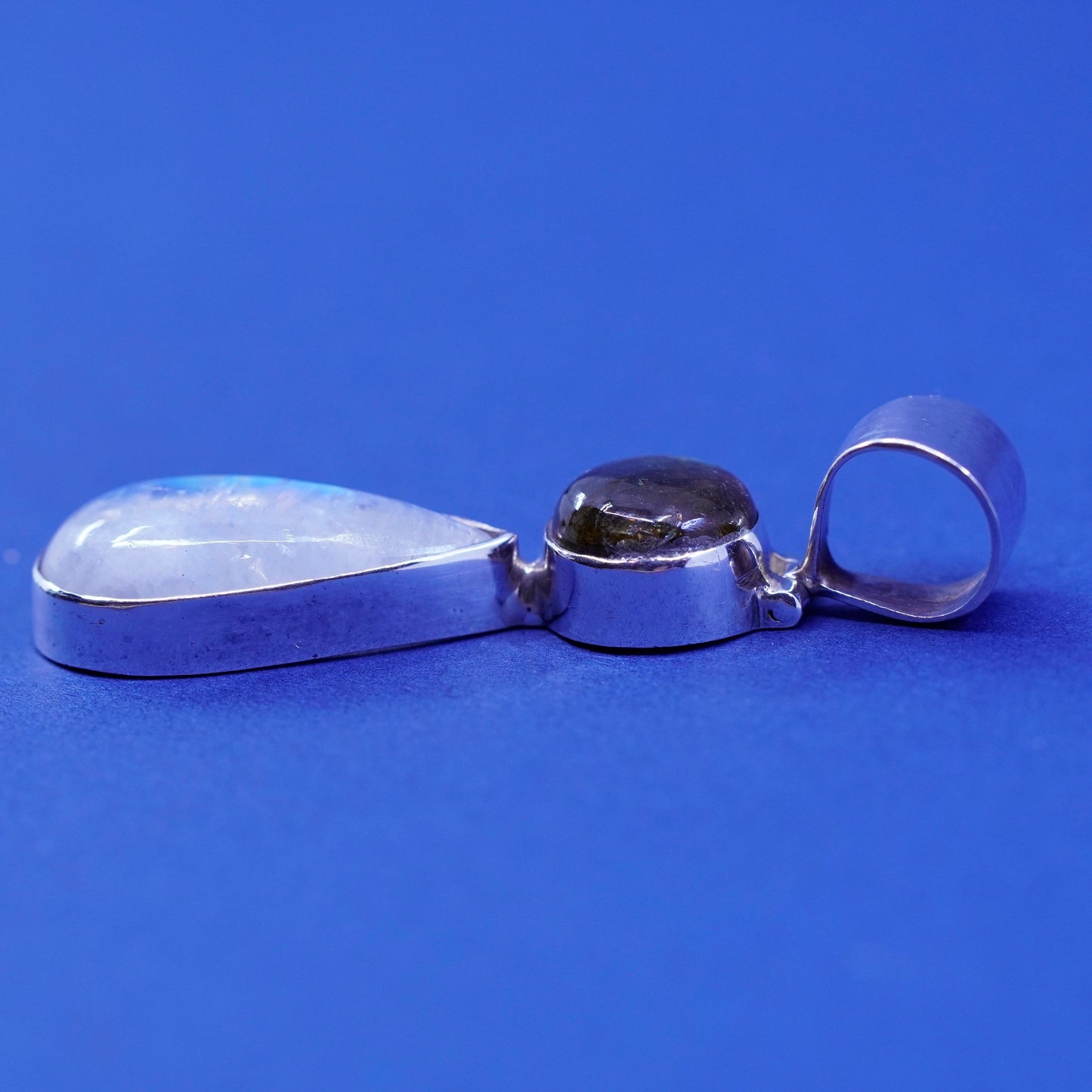Sterling 925 silver handmade pendant with teardrop moonstone and labradorite