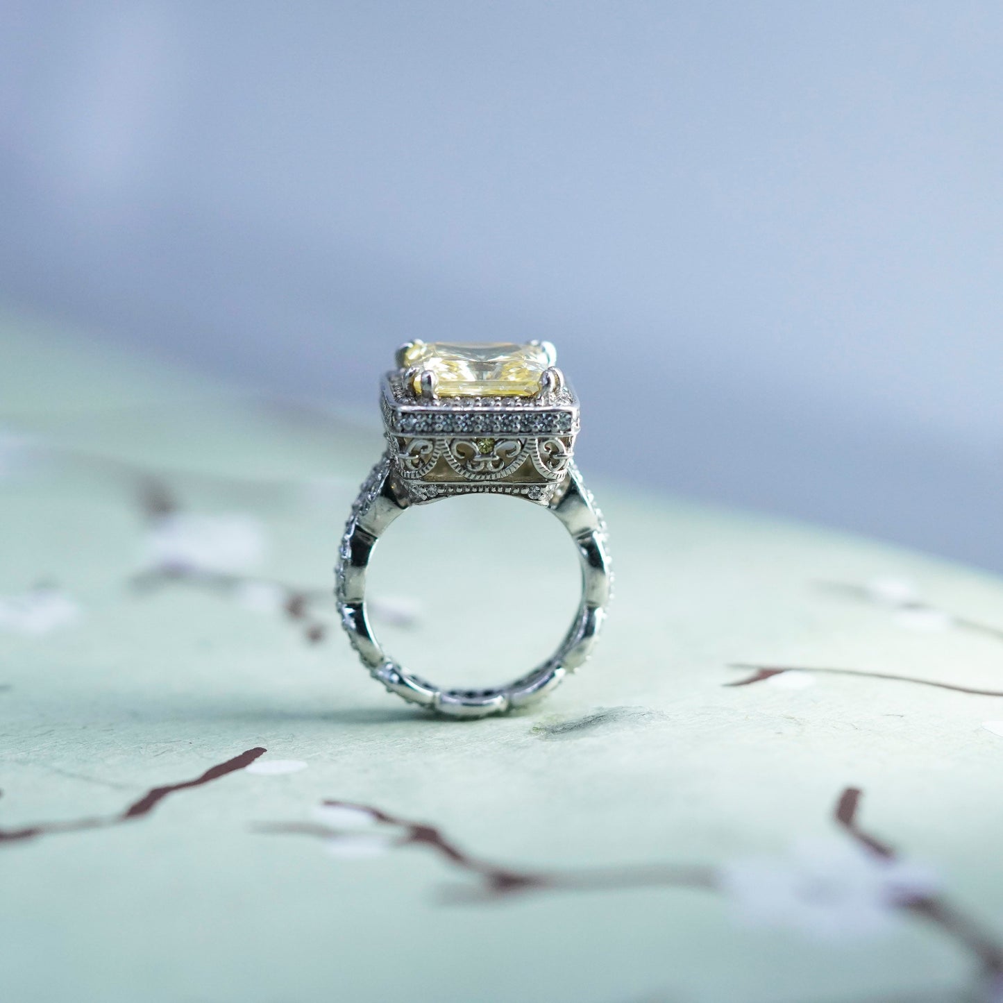 Size 5, vintage Sterling 925 silver band ring with citrine and cluster cz