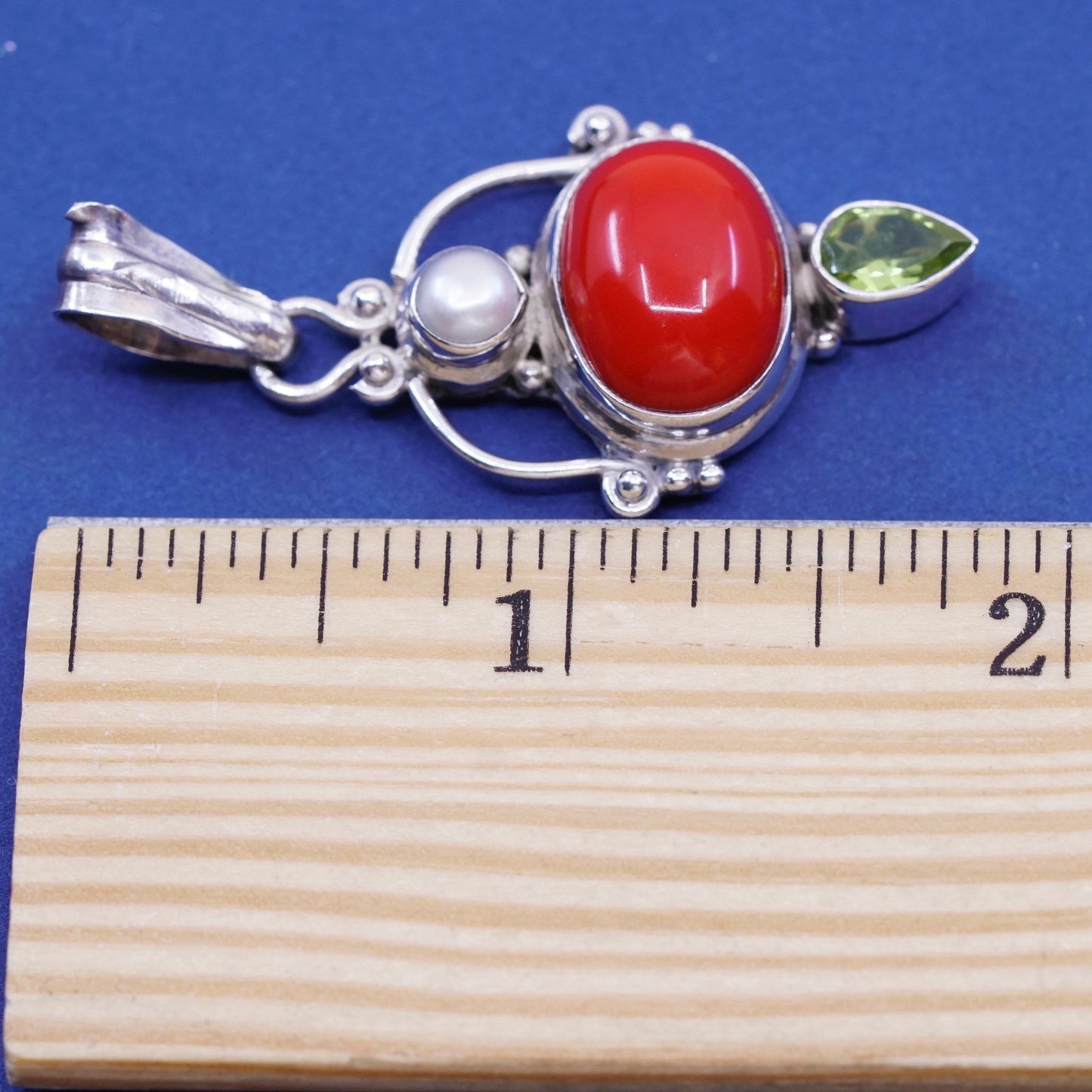 vtg Sterling 925 silver handmade pendant with oval onyx and teardrop peridot
