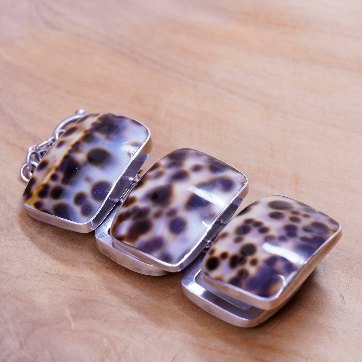 6.5+1”, Sterling silver handmade bracelet, 925 toggle closure dotted shell
