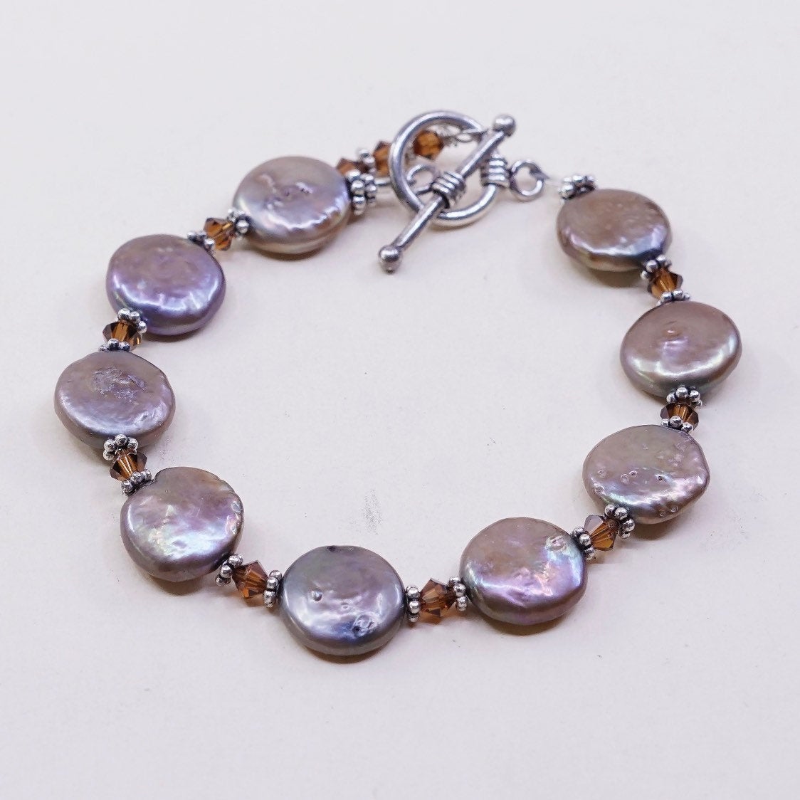 6.75", VTG handmade silver Tone bracelet, purple grayish pearl beads w/ toggle