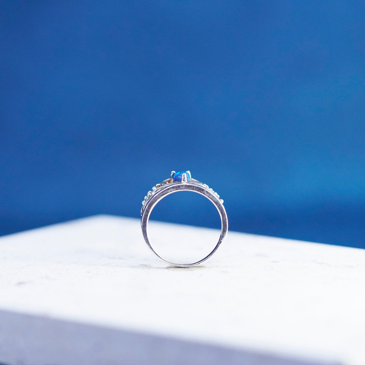Size 7.25, vintage sterling 925 silver handmade crown ring with opal