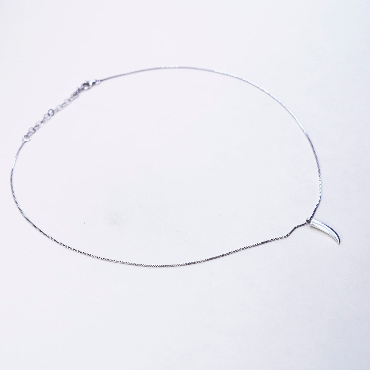 17+2”, Vtg silpada Sterling Silver box Chain Necklace W/ 925 horn Pendant