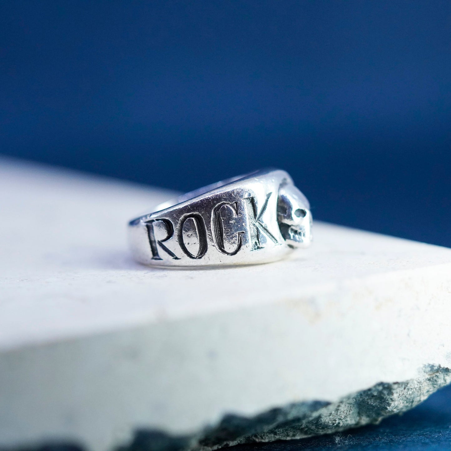 Size 7.5, vtg Sterling silver handmade ring, 925 skull rock roll statement band
