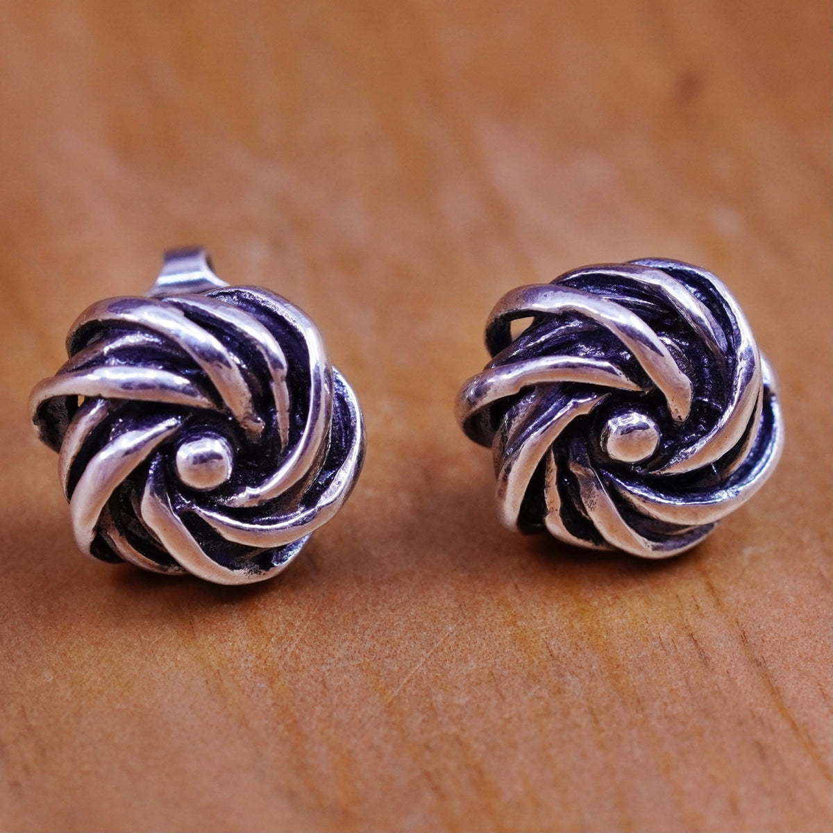 Hagit Gorali Israel Sterling silver handmade earrings, 925 entwined cable studs