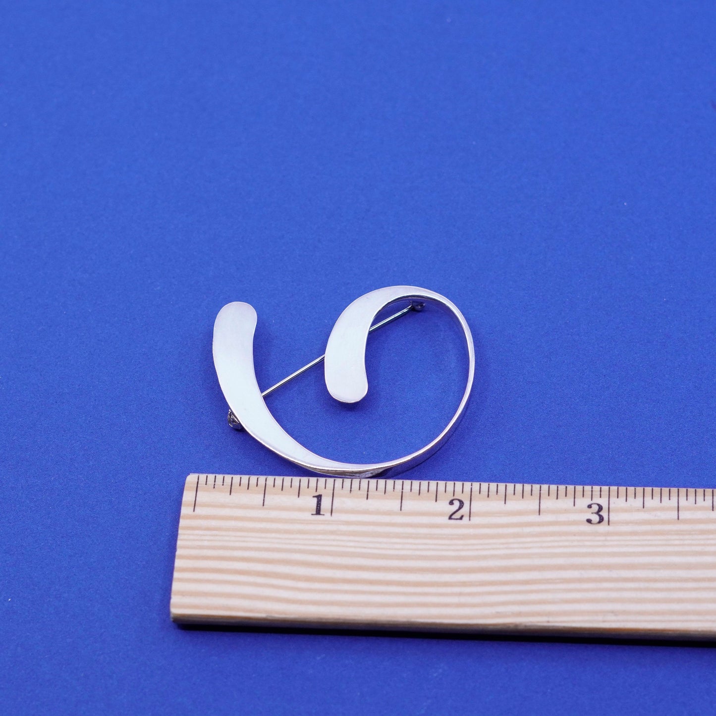 Vintage Sterling silver handmade brooch, 925 modern swirly wavy pin