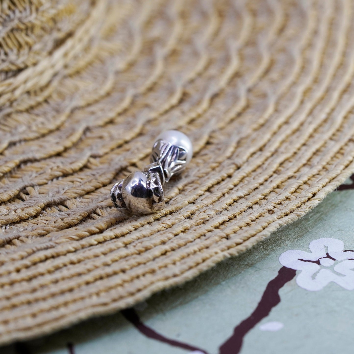 Vintage designer Sterling 925 silver handmade pendant with pearl
