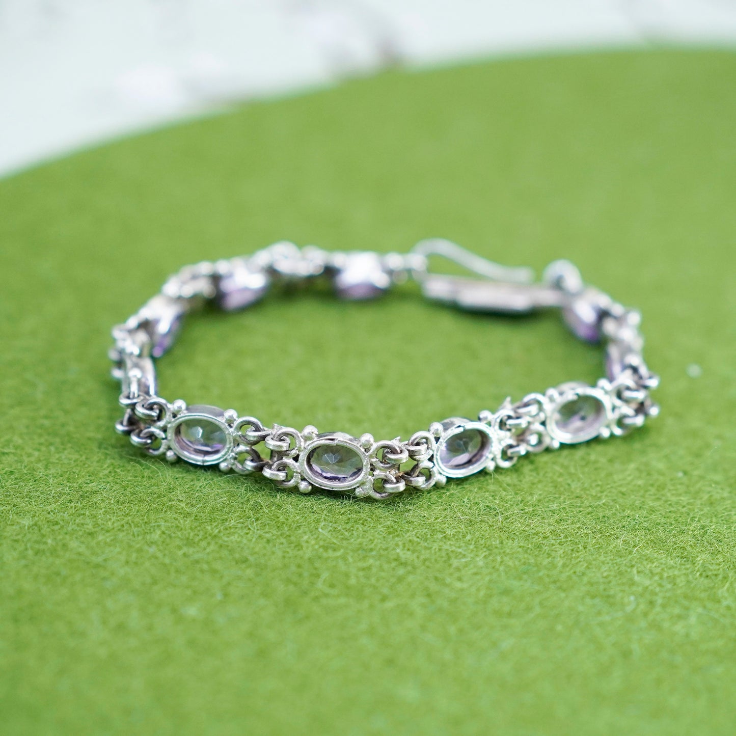 7.25”, Vintage Sterling 925 silver handmade bracelet with amethyst