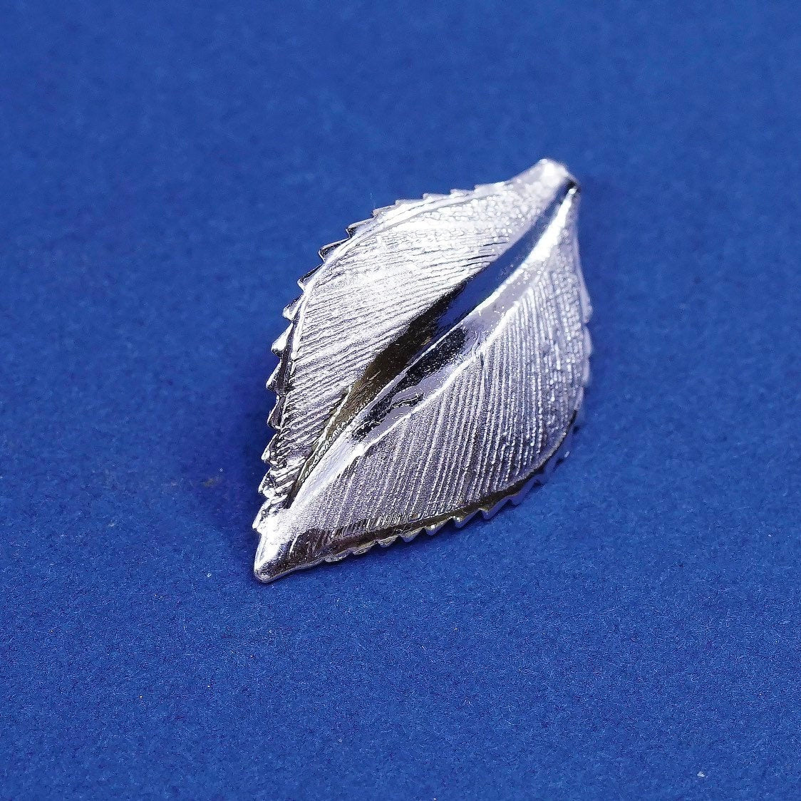 vtg Sterling silver handmade pendant, 925 leaf, stamped sterling