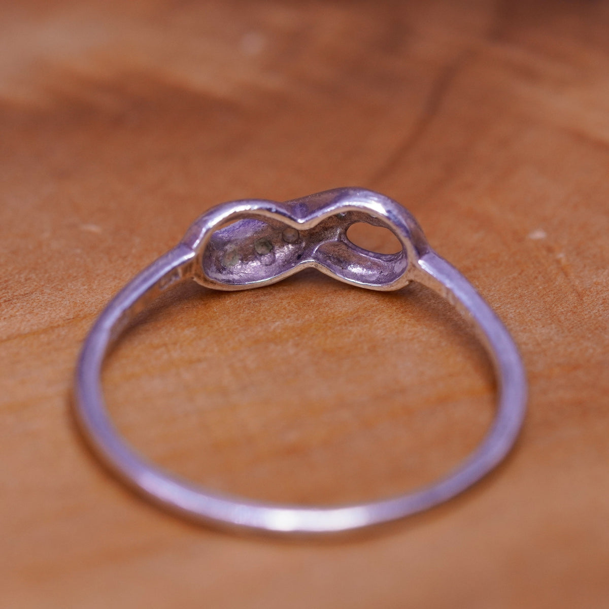 Size 8, vintage Sterling silver handmade ring with Cz, 925 infinity band