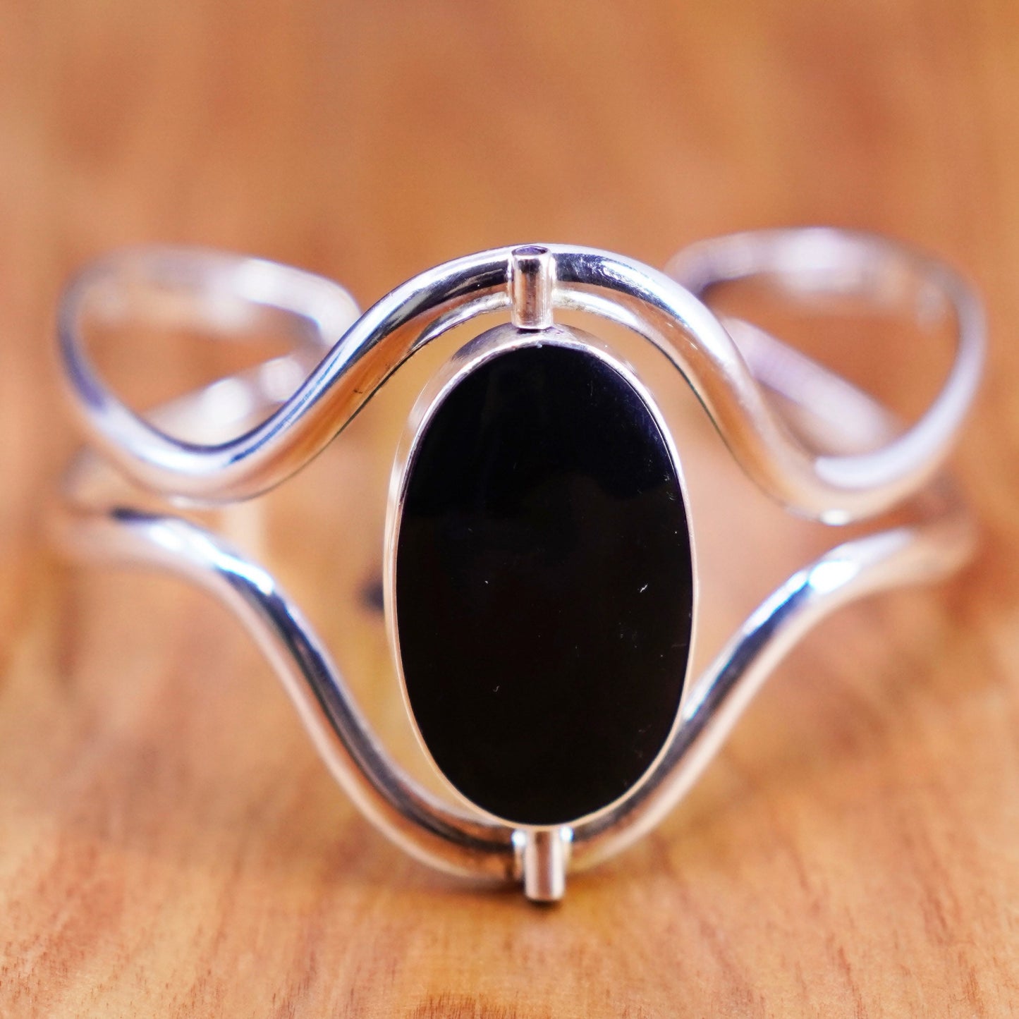 6.75”, Vintage sterling 925 silver handmade bracelet with abalone onyx Inlay