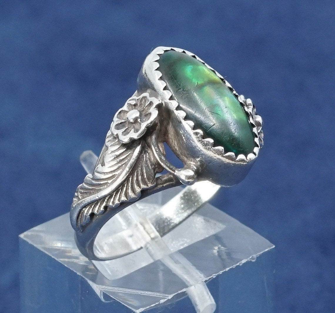 sz 7.5, vtg sterling silver ring, southwestern 925 flower N leaves w/ abalone