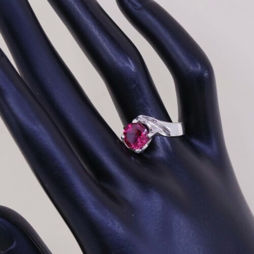 Sz 7.5, Vtg Modern Sterling 925 Silver Handmade Ring W/ Round ruby, stamped 925
