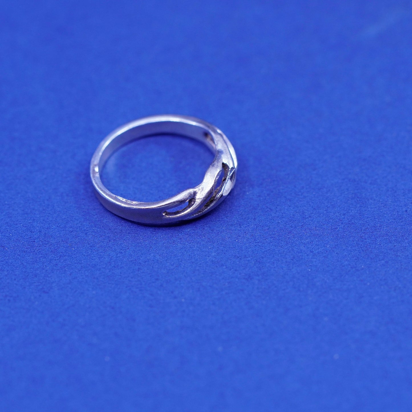 Size 4.75, vintage Sterling silver handmade ring, 925 twisted band