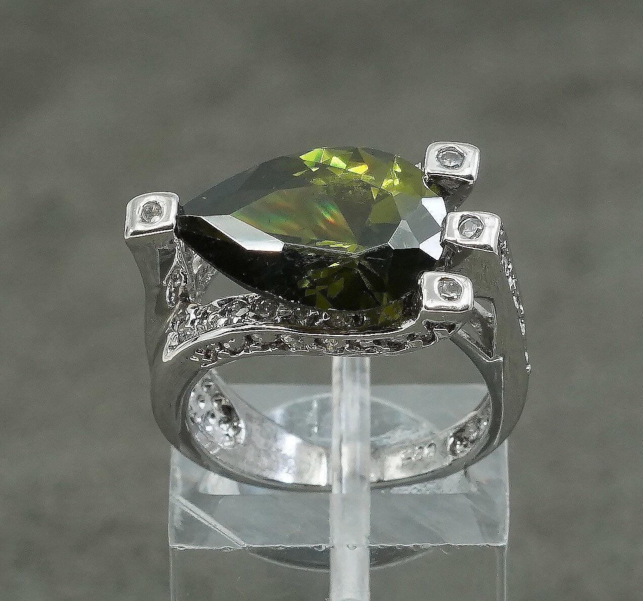 sz 5, vtg Sterling silver engagement ring, 925 w/ teardrop peridot N round cx