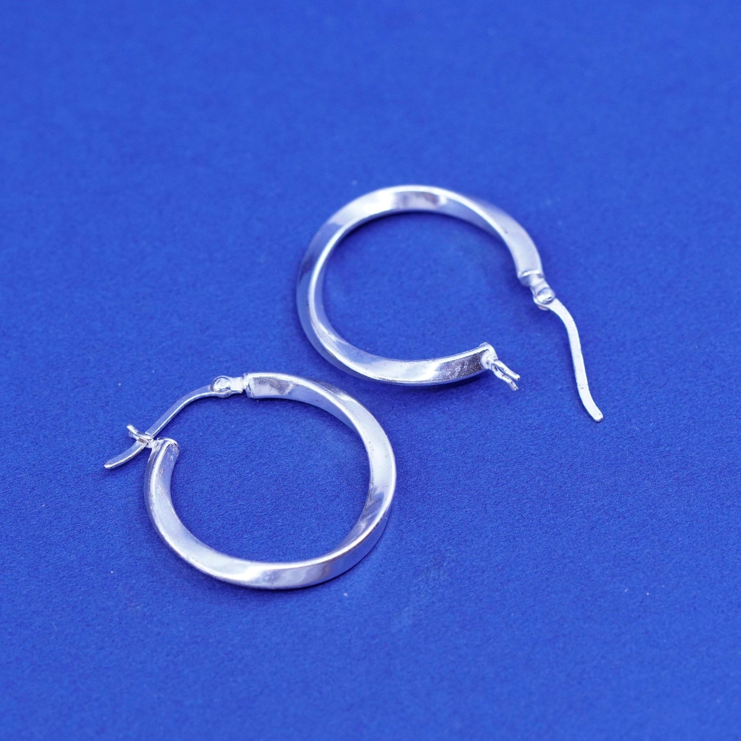 1”, vintage Sterling silver handmade earrings, twisted 925 silver modern hoops