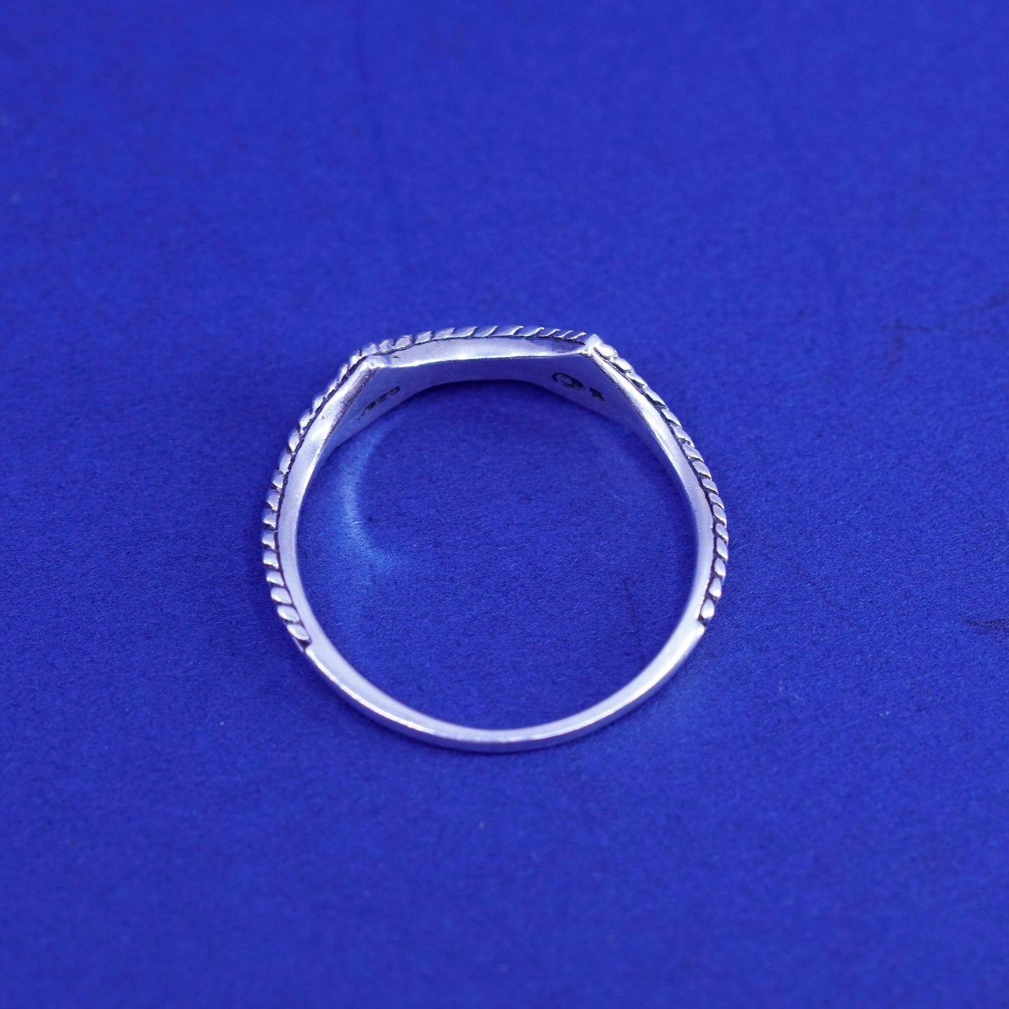 Size 9.5, vintage Sterling silver handmade ring, 925 pointy crown band