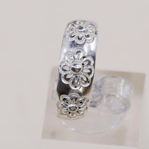Size 6.5, Vtg Sterling Silver handmade open end Ring. 925 Flower Band