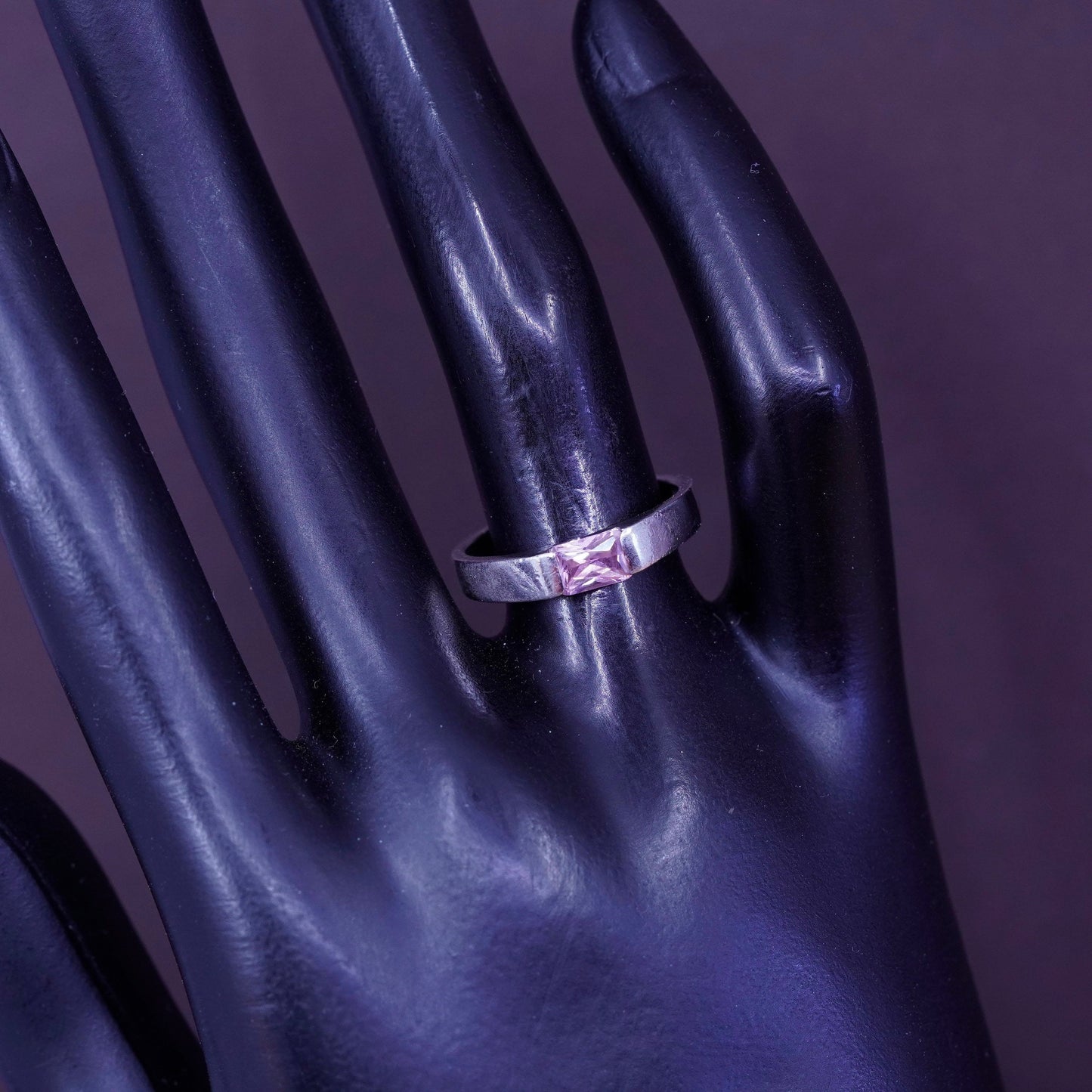 Size 7, vintage Sterling 925 silver ring with pink cz, stamped 925