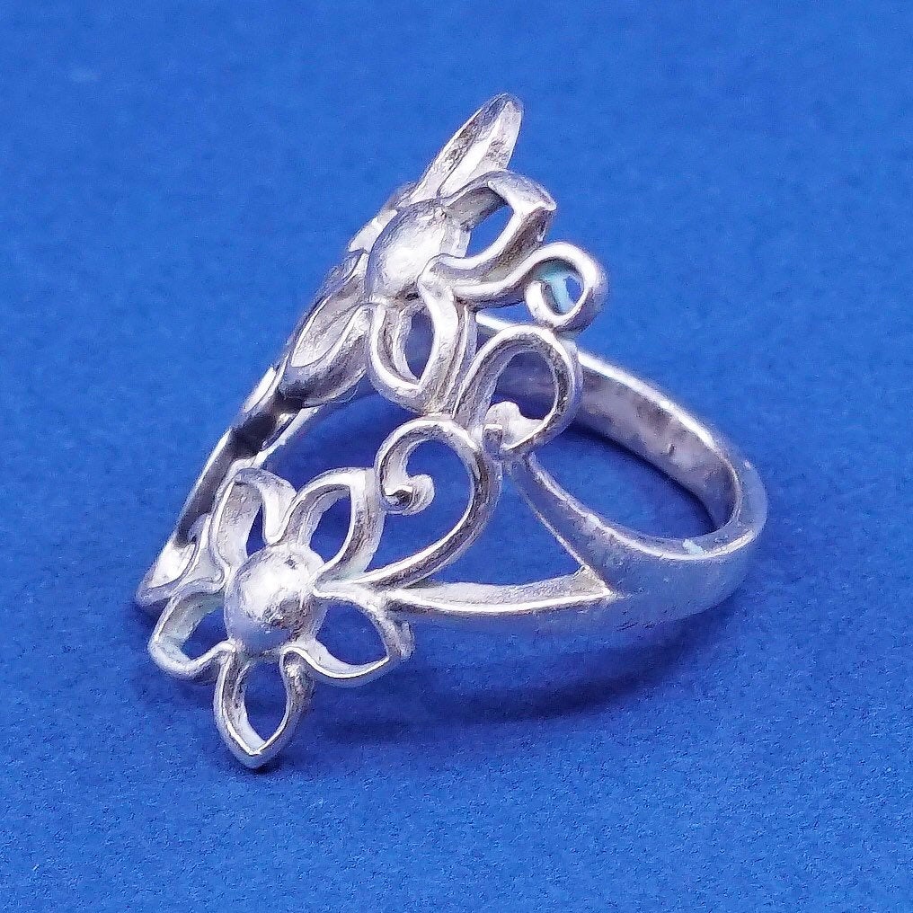 Size 5, vtg Sterling silver handmade ring, 925 filigree sunflower ring