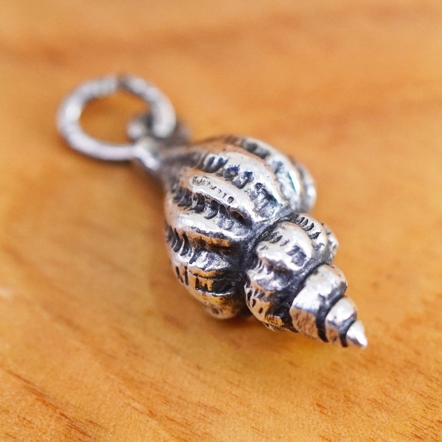 Vintage Sterling silver handmade pendant, 925 shell charm