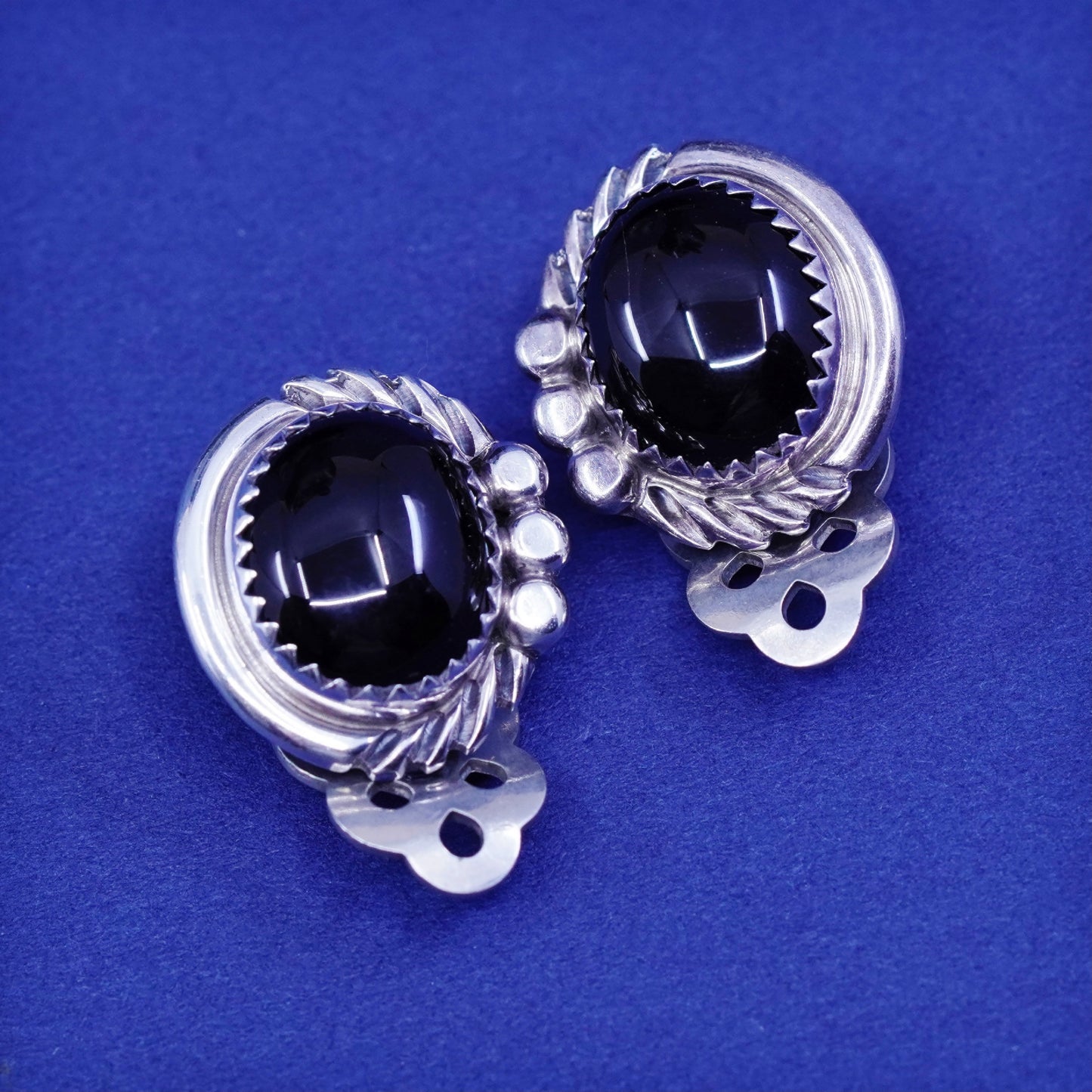 Native American navajo sterling silver handmade earrings with oval obsidian