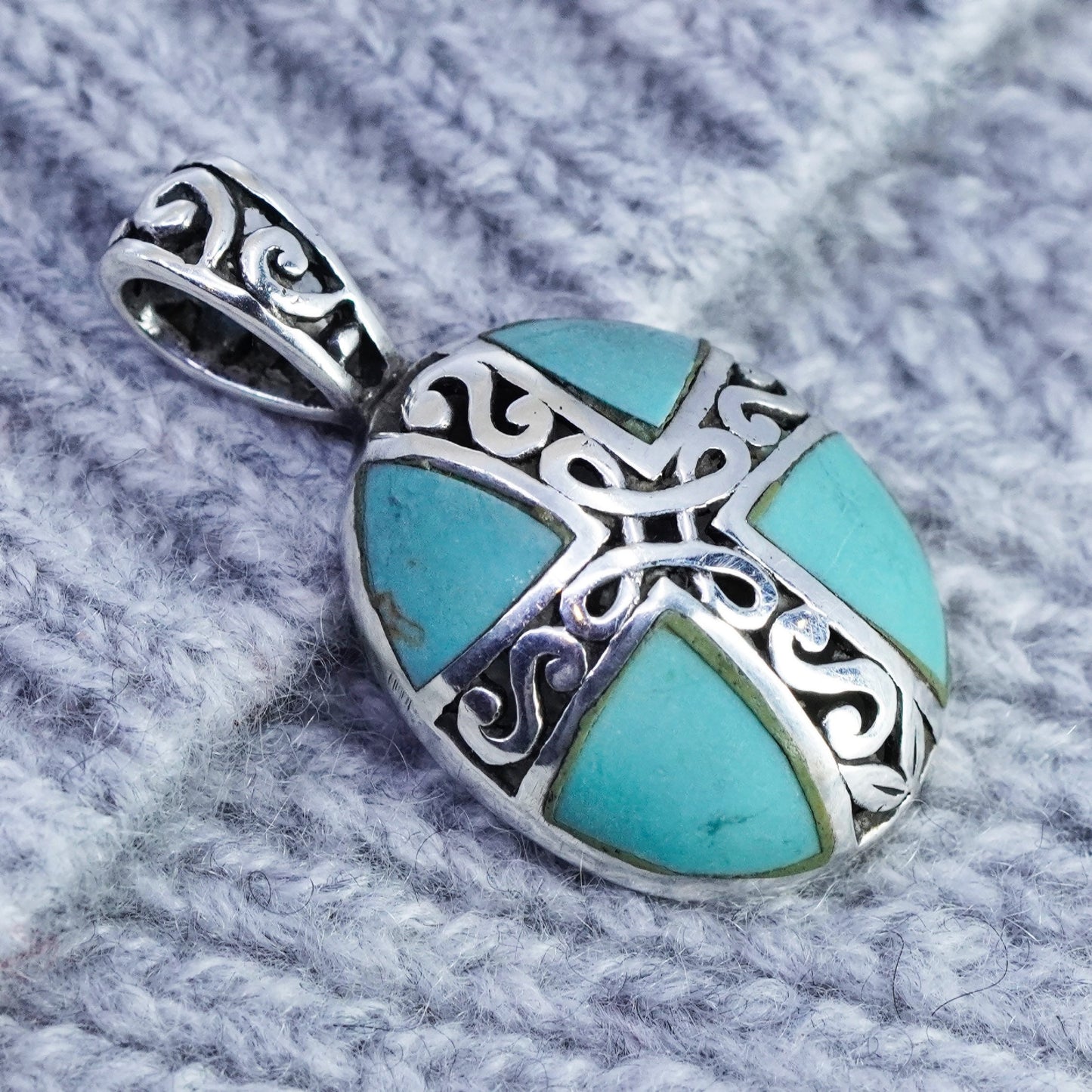 Vintage southwestern sterling 925 silver filigree cross pendant with turquoise