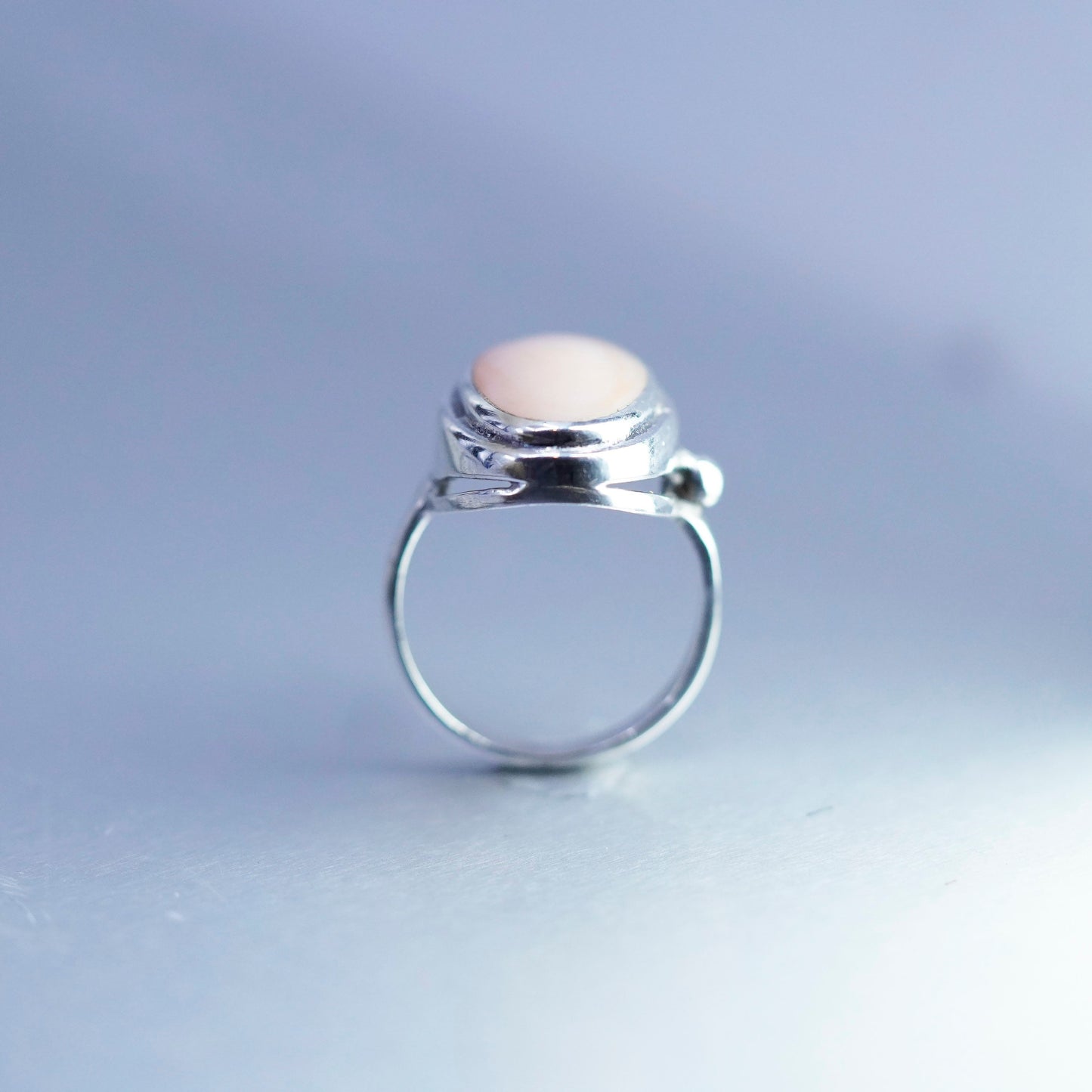 Size 8.75, southwestern Sterling 925 silver handmade ring pink mother of pearl