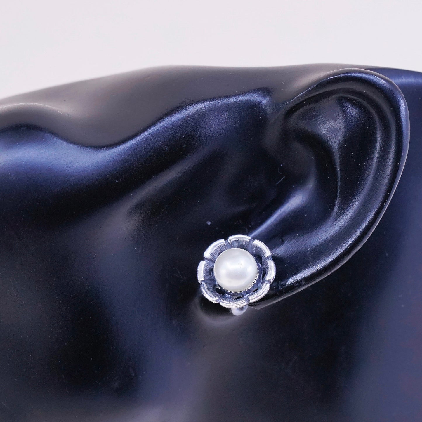 Vintage Sterling silver handmade earrings, 925 flower studs with pearl