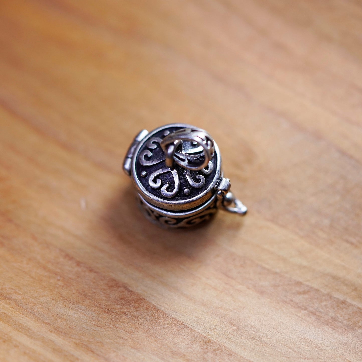 Vintage Sterling silver prayer box pendant, 925 handmade round locket charm