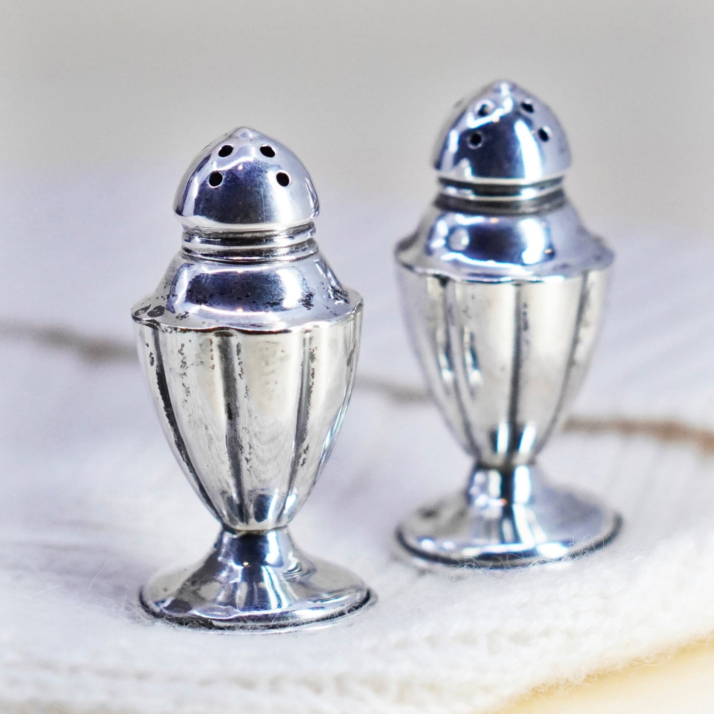 Vintage Sterling 925 silver mini salt pepper shakers set