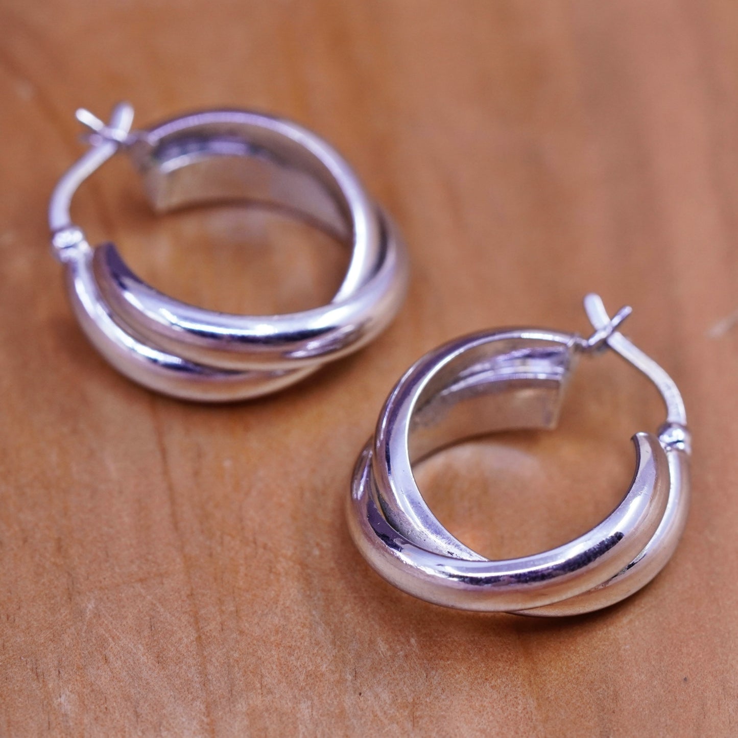 0.75”, Vintage Sterling silver handmade earrings, 925 entwined circle hoops