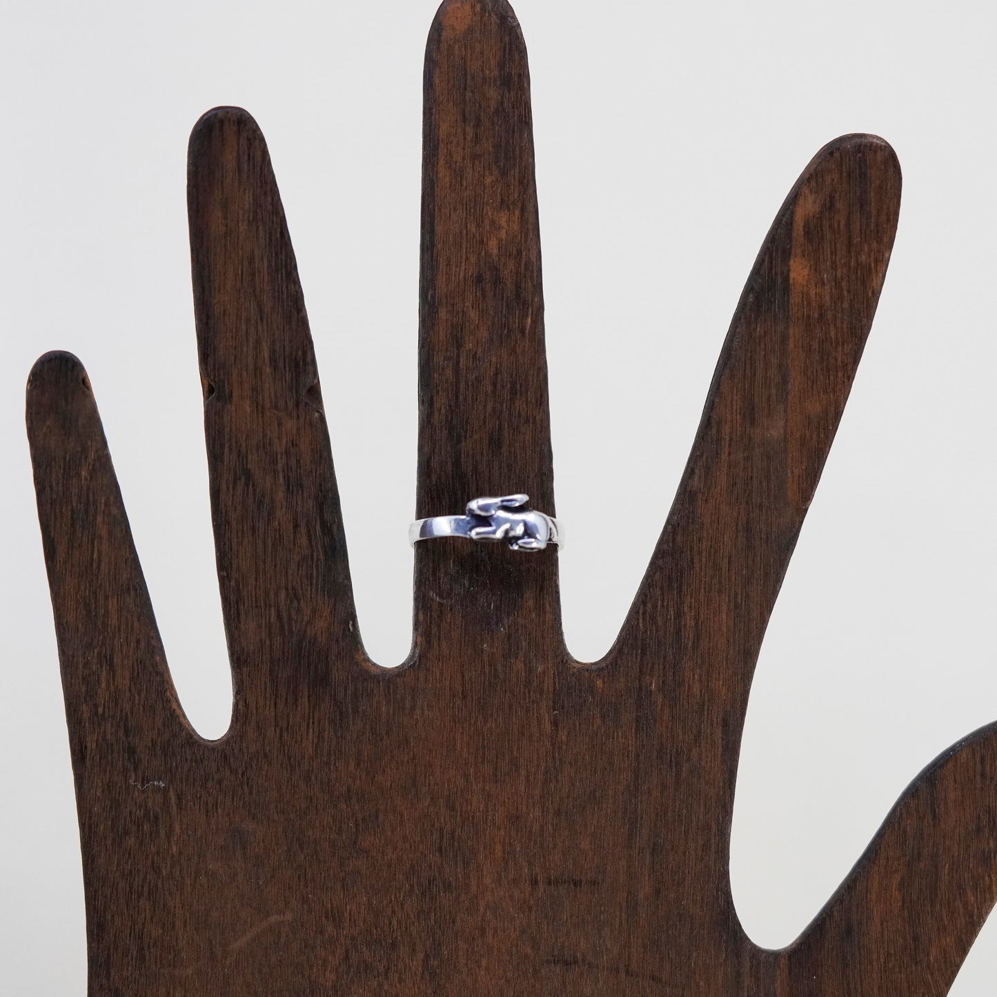 Size 6, vintage sterling 925 silver handmade ring with bunny rabbit