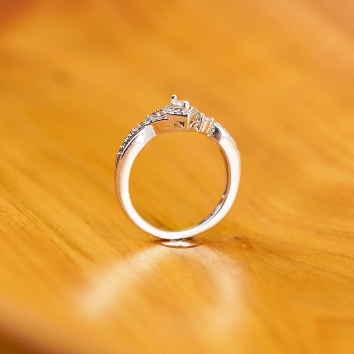Size 7.25, vintage Sterling 925 silver anniversary engagement ring cluster cz