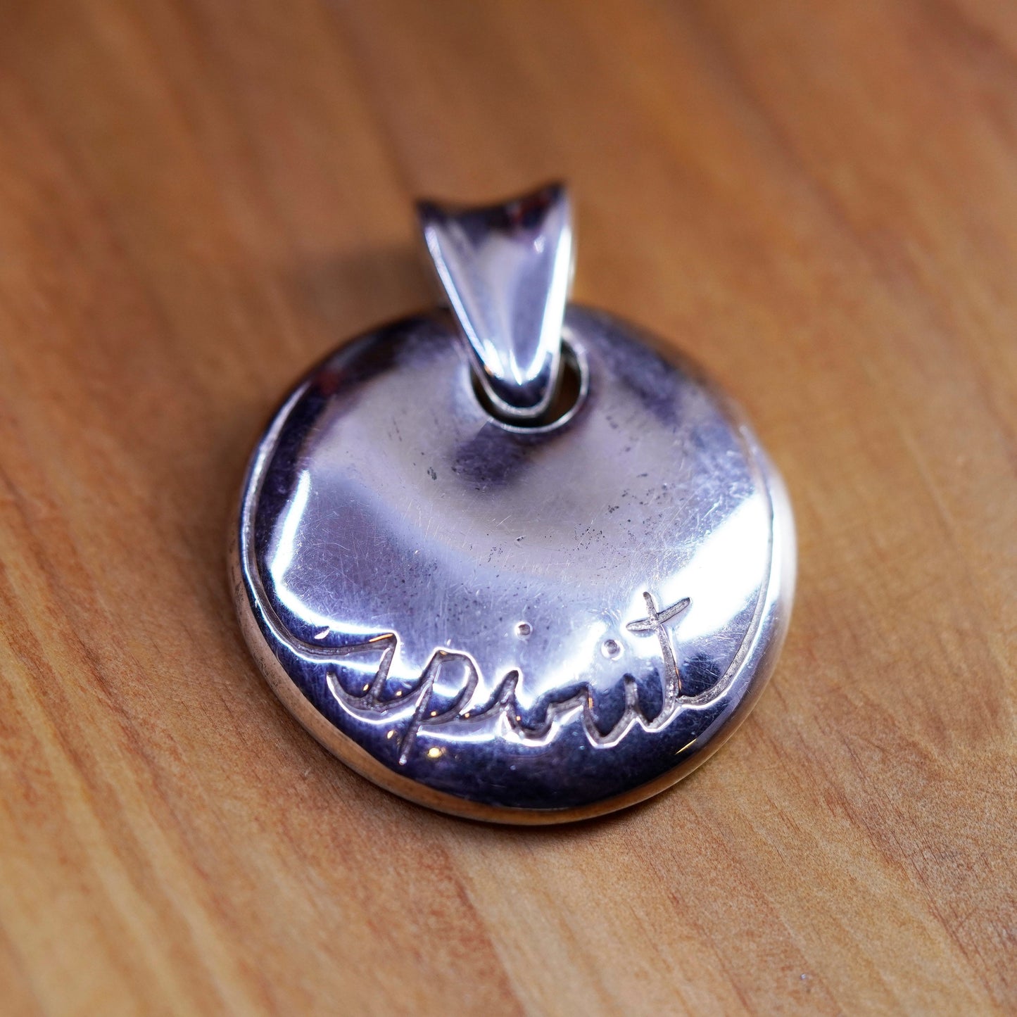 Vintage Robert Lee Morris Studio handmade pendant, 925 round disc “spirit”