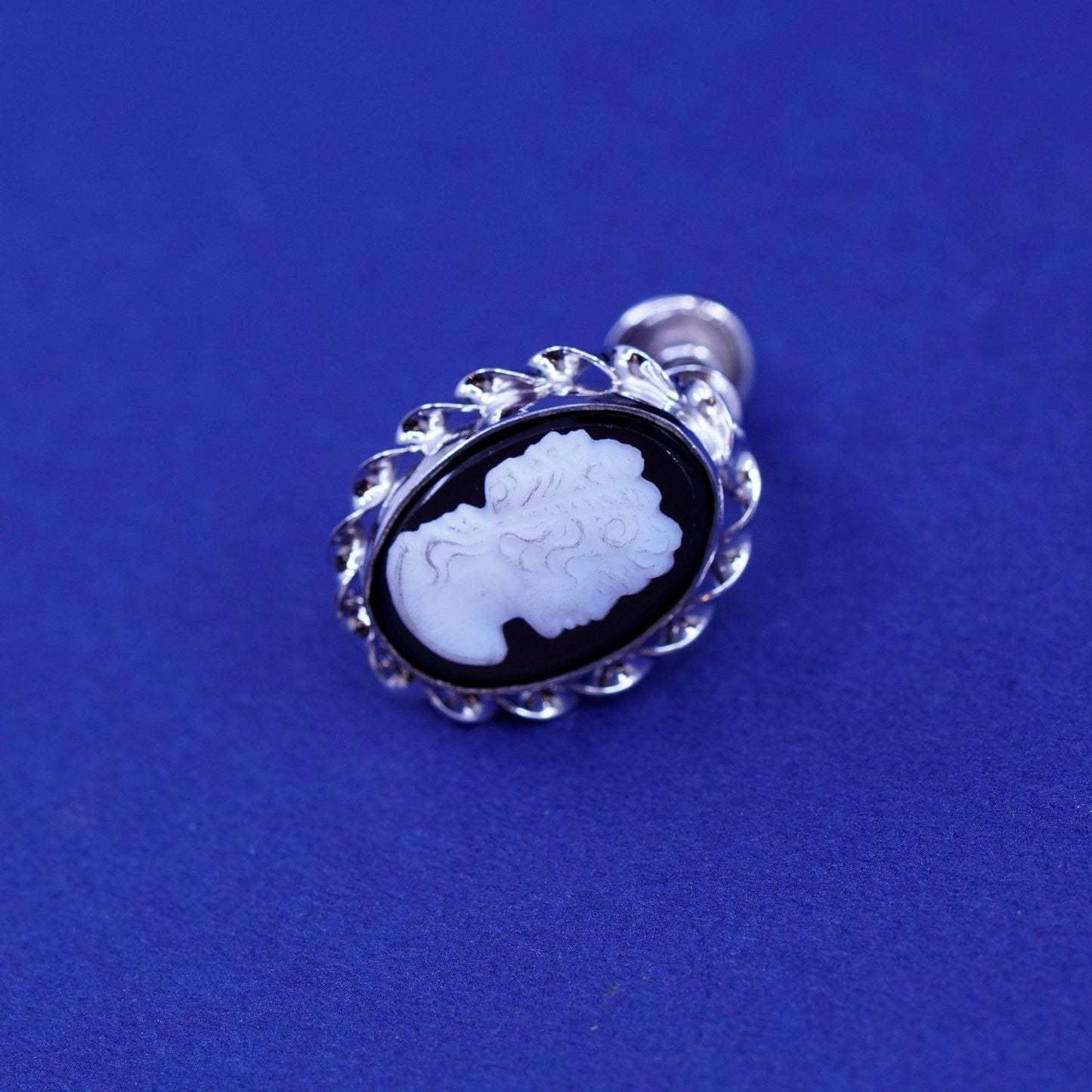 Vintage Sterling 925 silver screw back earrings with cameo