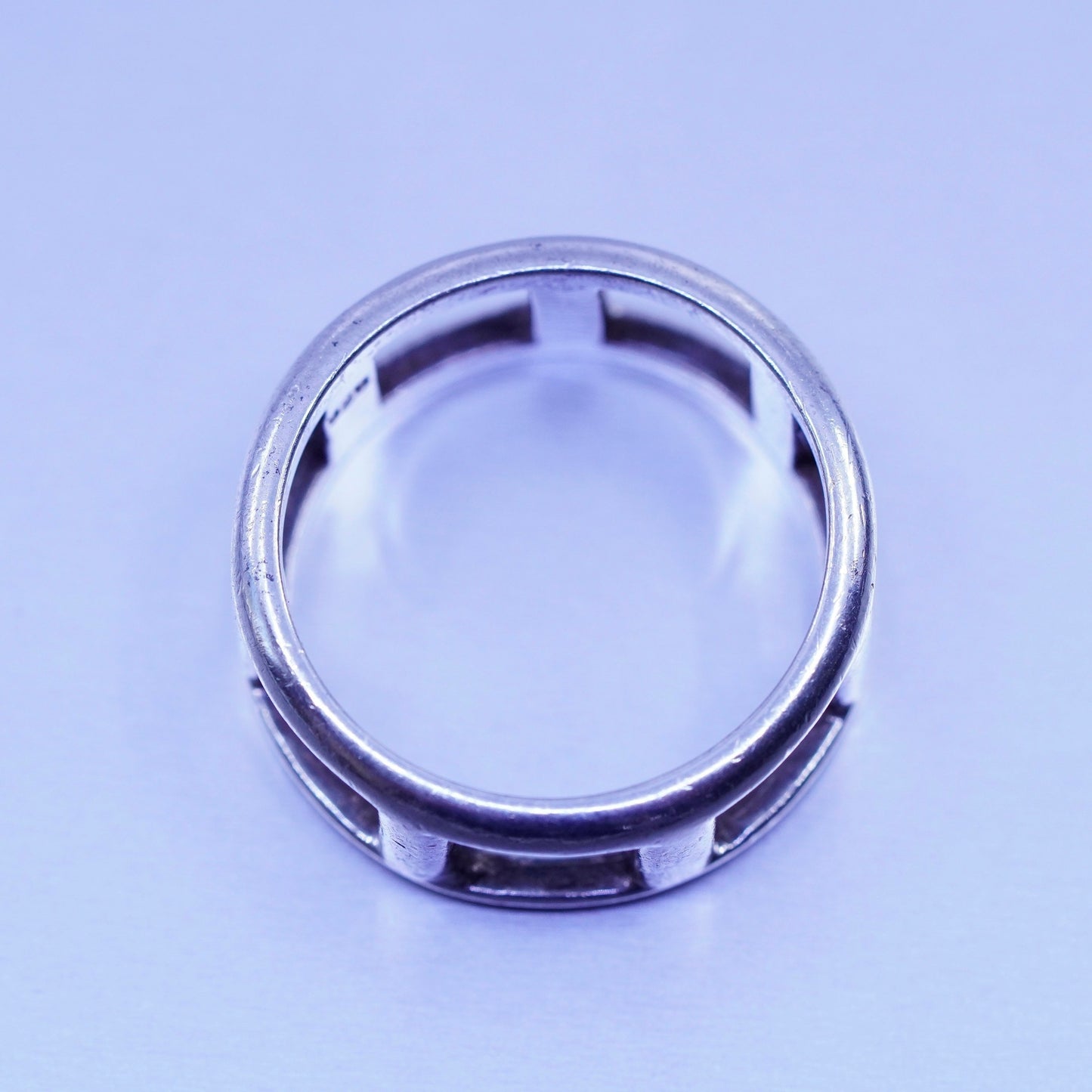 Size 7.75, vintage southwestern Sterling 925 silver handmade ring, band