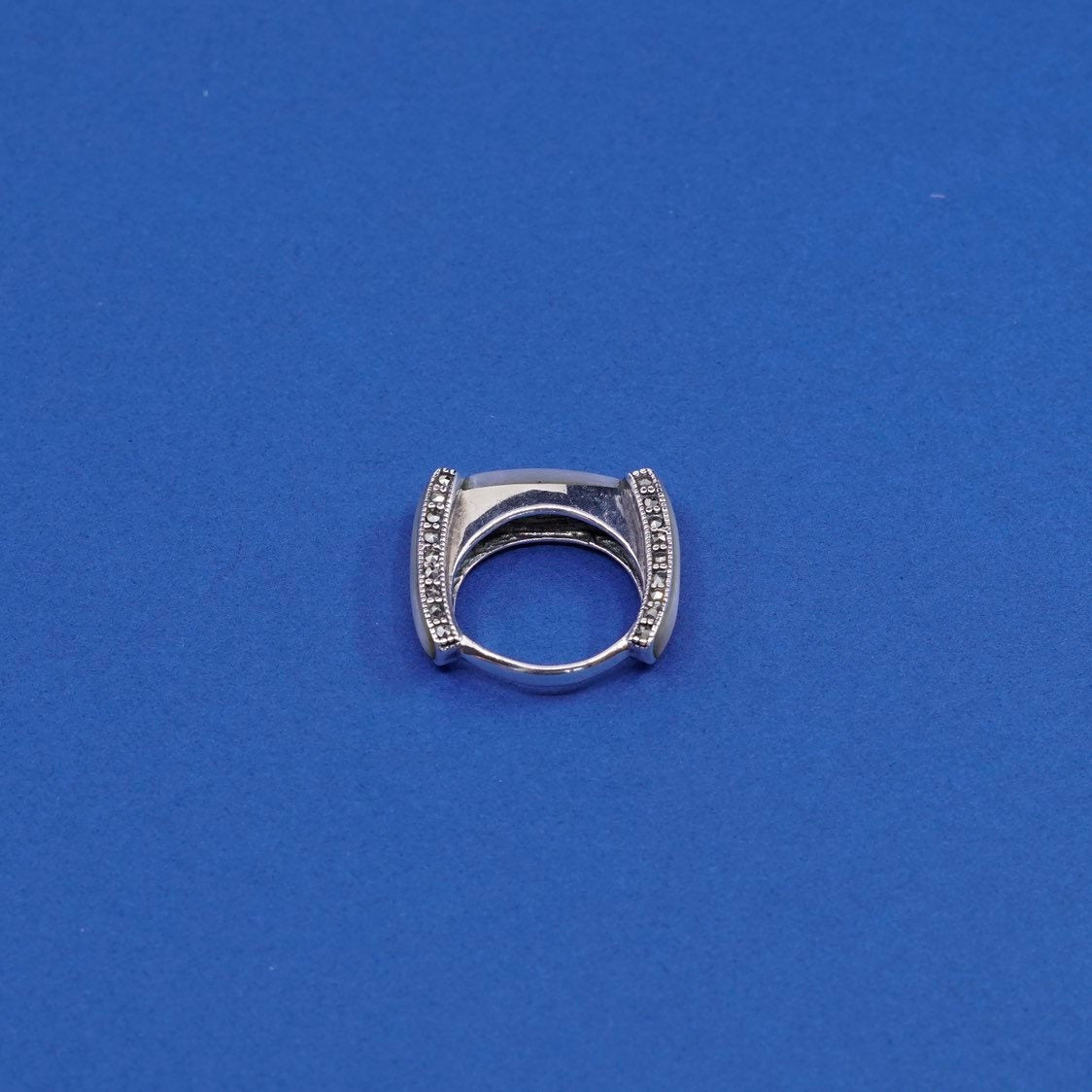 sz 8.5, vtg sterling silver handmade ring, 925 w/ mother of pearl N marcasite