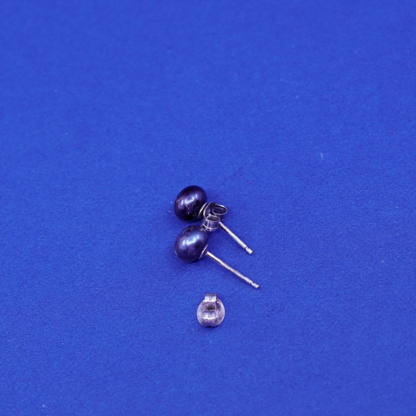 4mm, Sterling 925 silver with black pearl studs earrings