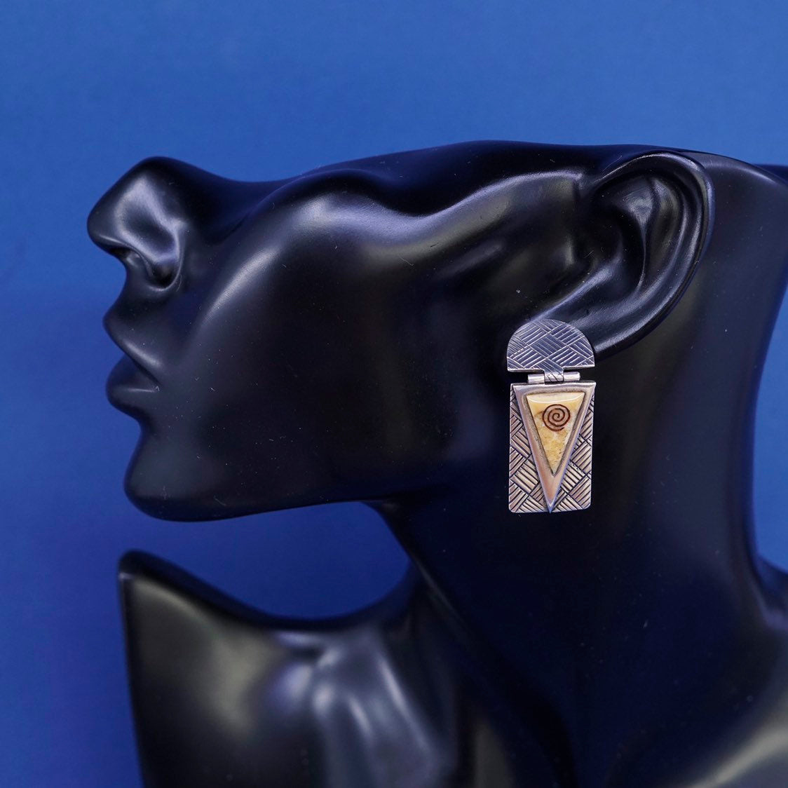 vtg 1990s Earrings Sterling Silver Zealandia, 925 rectangular dangles w/ swirl